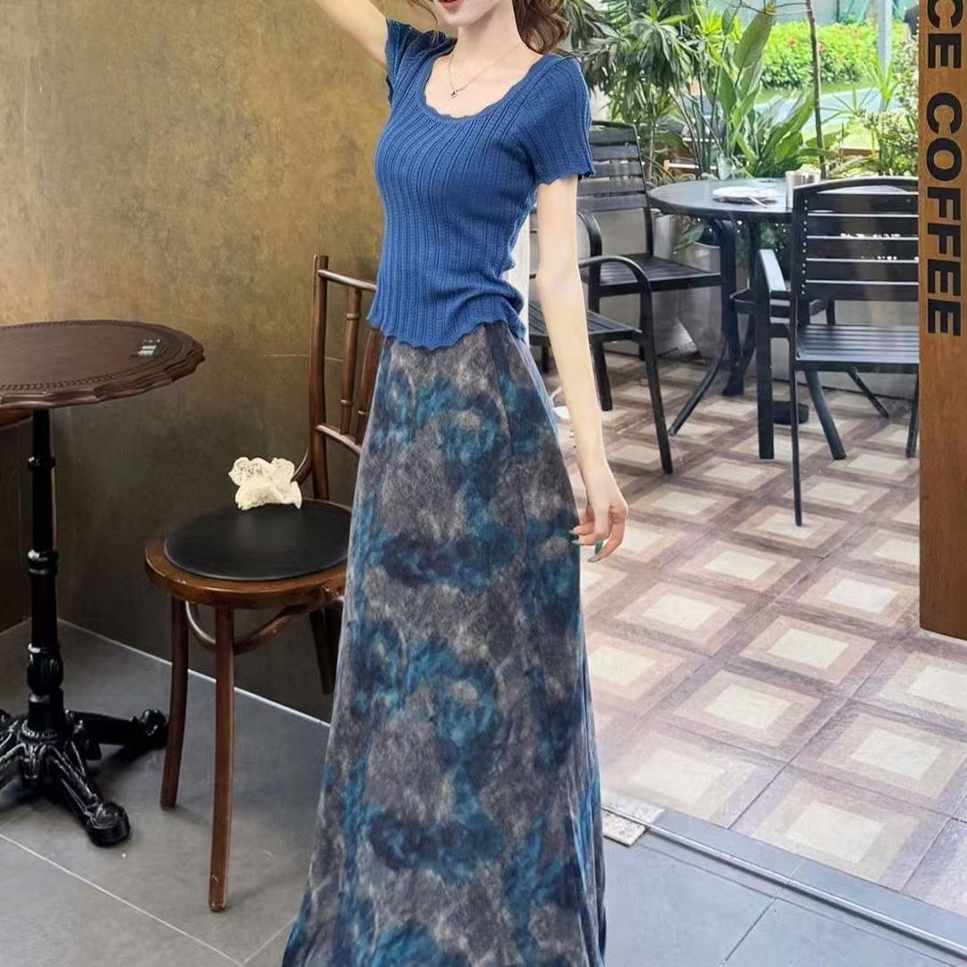 French Lazy Style 2-Piece Outfit, 2026 Summer New Slim Versatile T-shirt & Floral Midi Skirt Set