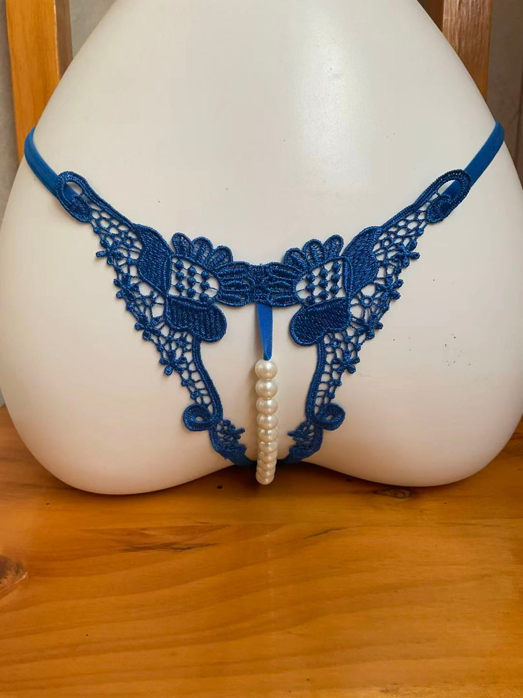 Women’s Embroidered Lace Pearl Detail Panties